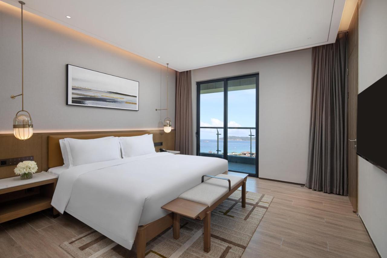 Holiday Inn & Suites Sanya Yalong Bay Exterior foto